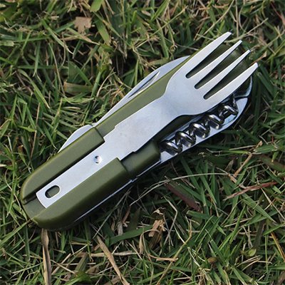 Couteau de survie 