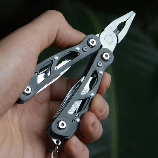 Couteau de survie 