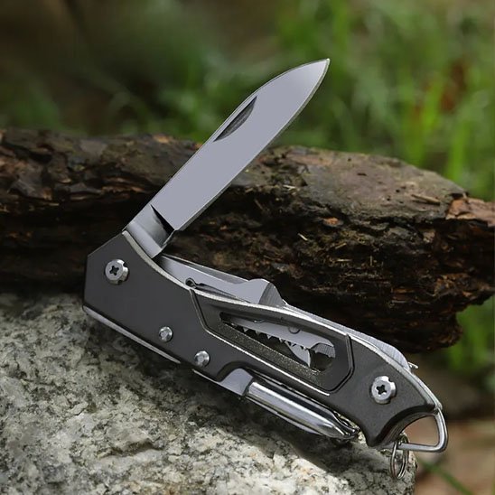 Couteau multifonction